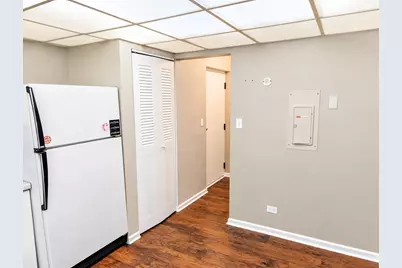 850 Des Plaines Avenue #101, Forest Park, IL 60130 - Photo 9