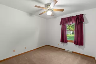 1620 Lake Holiday Dr, Lake Holiday, IL 60548 - Photo 15