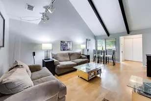 1720 E Shannon Ln, Palatine, IL 60074 - Photo 3