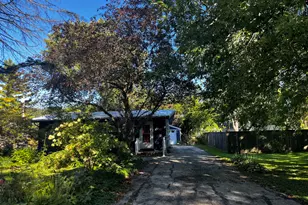 601 Locust Ave, Geneva, IL 60134 - Photo 1