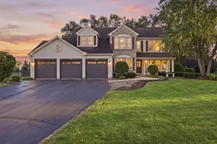 1245 Alexandra Blvd, Crystal Lake, IL 60014 - Photo 1