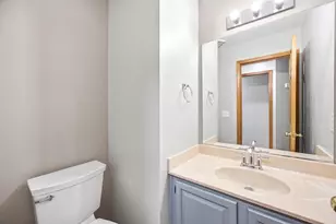 1245 Alexandra Blvd, Crystal Lake, IL 60014 - Photo 15