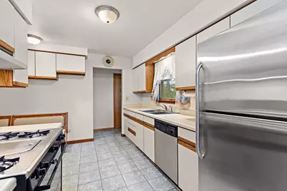 1713 Oak Street, Spring Grove, IL 60081 - Photo 15