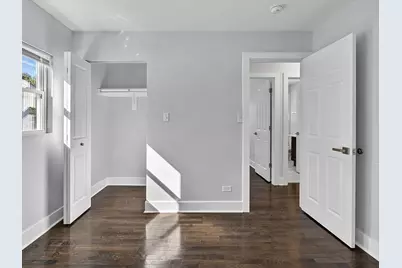 13110 S Saint Lawrence Avenue, Chicago, IL 60827 - Photo 9