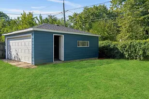 13110 S St Lawrence Ave, Chicago, IL 60827 - Photo 23