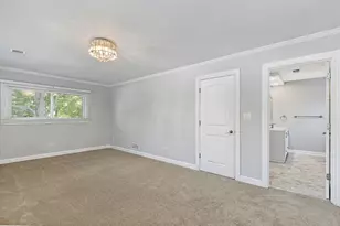 555 Lowden Ave, Glen Ellyn, IL 60137 - Photo 13