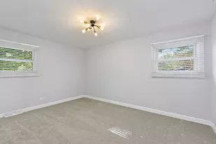 555 Lowden Ave, Glen Ellyn, IL 60137 - Photo 9