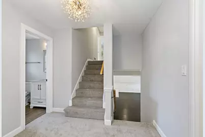 555 Lowden Avenue, Glen Ellyn, IL 60137 - Photo 7