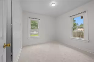 1006 S 4th St, Aurora, IL 60505 - Photo 15
