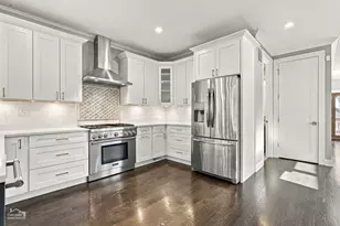 3441 N Springfield Ave, Chicago, IL 60618 - Photo 7
