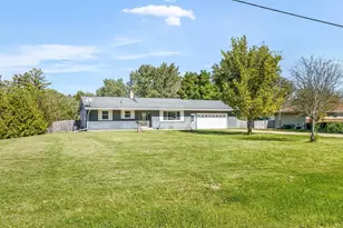 7284 Oak Dr, Stillman Valley, IL 61084 - Photo 3