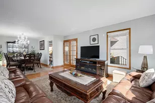 96 Brookside Dr, Glendale Heights, IL 60139 - Photo 7