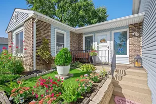 96 Brookside Dr, Glendale Heights, IL 60139 - Photo 3