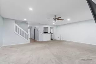 377 E Forest Knoll Dr, Palatine, IL 60074 - Photo 17