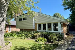 1235 Ferndale Ave, Highland Park, IL 60035 - Photo 1