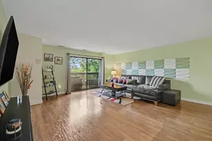 120 Lakeview Dr, Bloomingdale, IL 60108 - Photo 3