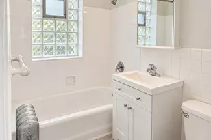 5453 S Everett Ave, Chicago, IL 60615 - Photo 7