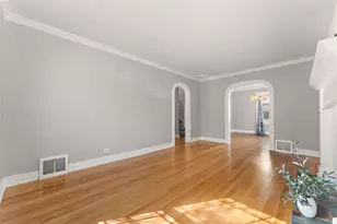 18034 Burnham Ave, Lansing, IL 60438 - Photo 9