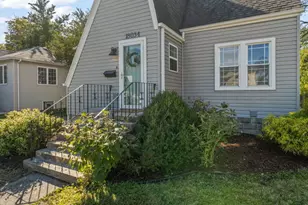 18034 Burnham Ave, Lansing, IL 60438 - Photo 5