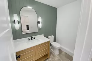 5 Bel-Air Dr, Centralia, IL 62801 - Photo 9