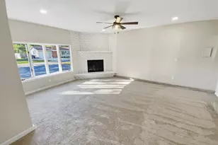 5 Bel-Air Dr, Centralia, IL 62801 - Photo 7