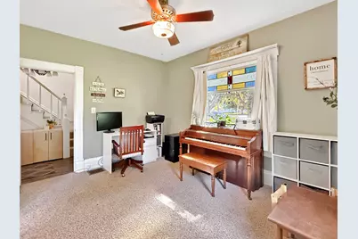 223 E Franklin Street, Franklin Grove, IL 61031 - Photo 11