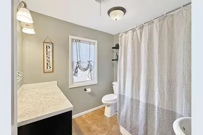 223 E Franklin Street, Franklin Grove, IL 61031 - Photo 17