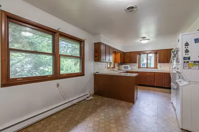 2102 Cedar Avenue, Mendota, IL 61342 - Photo 7