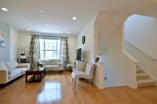 803 Lee St, Des Plaines, IL 60016 - Photo 3