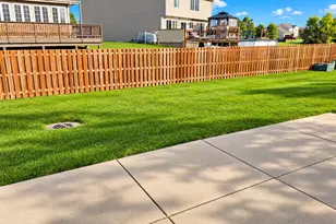 21100 Eugene Siegel Ct, Crest Hill, IL 60403 - Photo 27