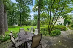 2690 Crestwood Ln, Riverwoods, IL 60015 - Photo 29
