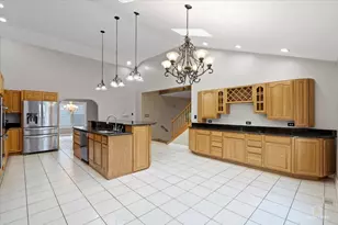 6613 Conrad Ave, Hodgkins, IL 60525 - Photo 5
