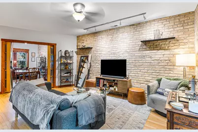 2021 W Arthur Street #2E, Chicago, IL 60645 - Photo 7