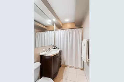 2021 W Arthur Street #2E, Chicago, IL 60645 - Photo 19