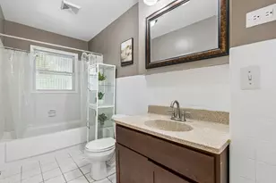 875 Larkdale Row, Wauconda, IL 60084 - Photo 13