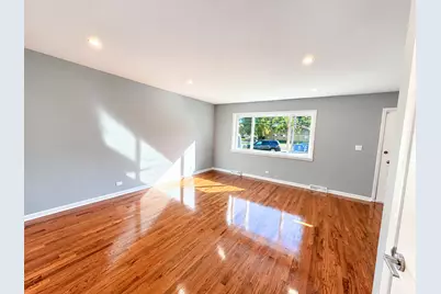 529 E Lincoln Street, Mount Prospect, IL 60056 - Photo 5