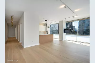 8 E Randolph Street #2105, Chicago, IL 60601 - Photo 5