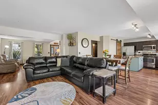 123 Eisenhower Dr, Oswego, IL 60543 - Photo 11