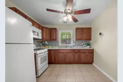 17550 Winston Court, Country Club Hills, IL 60478 - Photo 11