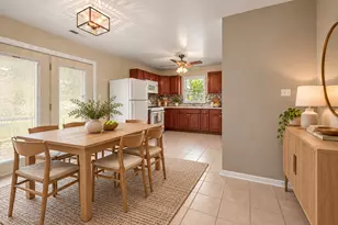 17550 Winston Ct, Country Club Hills, IL 60478 - Photo 9