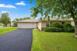 17550 Winston Ct, Country Club Hills, IL 60478 - Photo 1