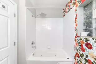 1329 N Mohawk St, Chicago, IL 60610 - Photo 19