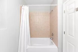 1329 N Mohawk St, Chicago, IL 60610 - Photo 17