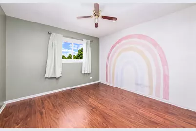 9135 Hollyberry Avenue, Des Plaines, IL 60016 - Photo 13
