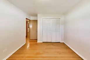6544 W 84th St, Burbank, IL 60459 - Photo 5