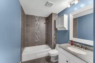 15830 Terrace Dr, Oak Forest, IL 60452 - Photo 11