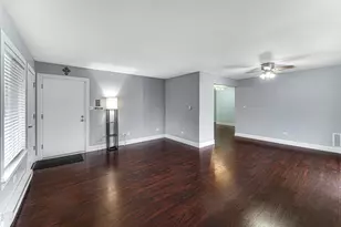 15830 Terrace Dr, Oak Forest, IL 60452 - Photo 5