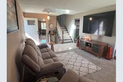 3004 S Lynn Court, Mount Prospect, IL 60056 - Photo 5