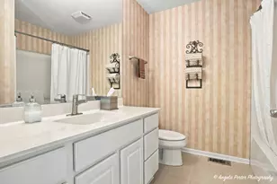 1316 Inverness Ct, Antioch, IL 60002 - Photo 17