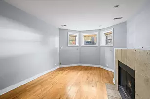 809 W Bradley Pl, Chicago, IL 60613 - Photo 5